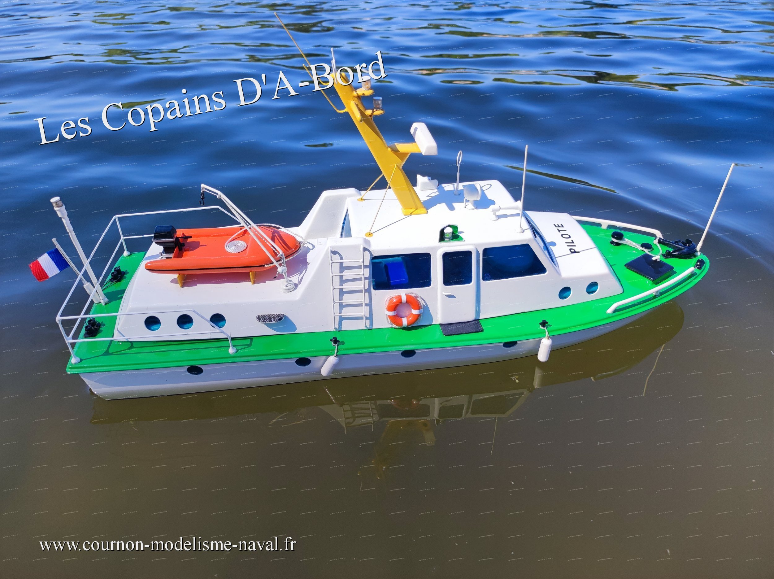 03 Vedette Police.jpg